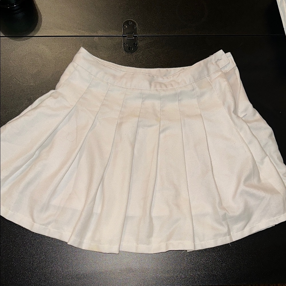 Forever 21 White Pleated Skater Mini Skirt